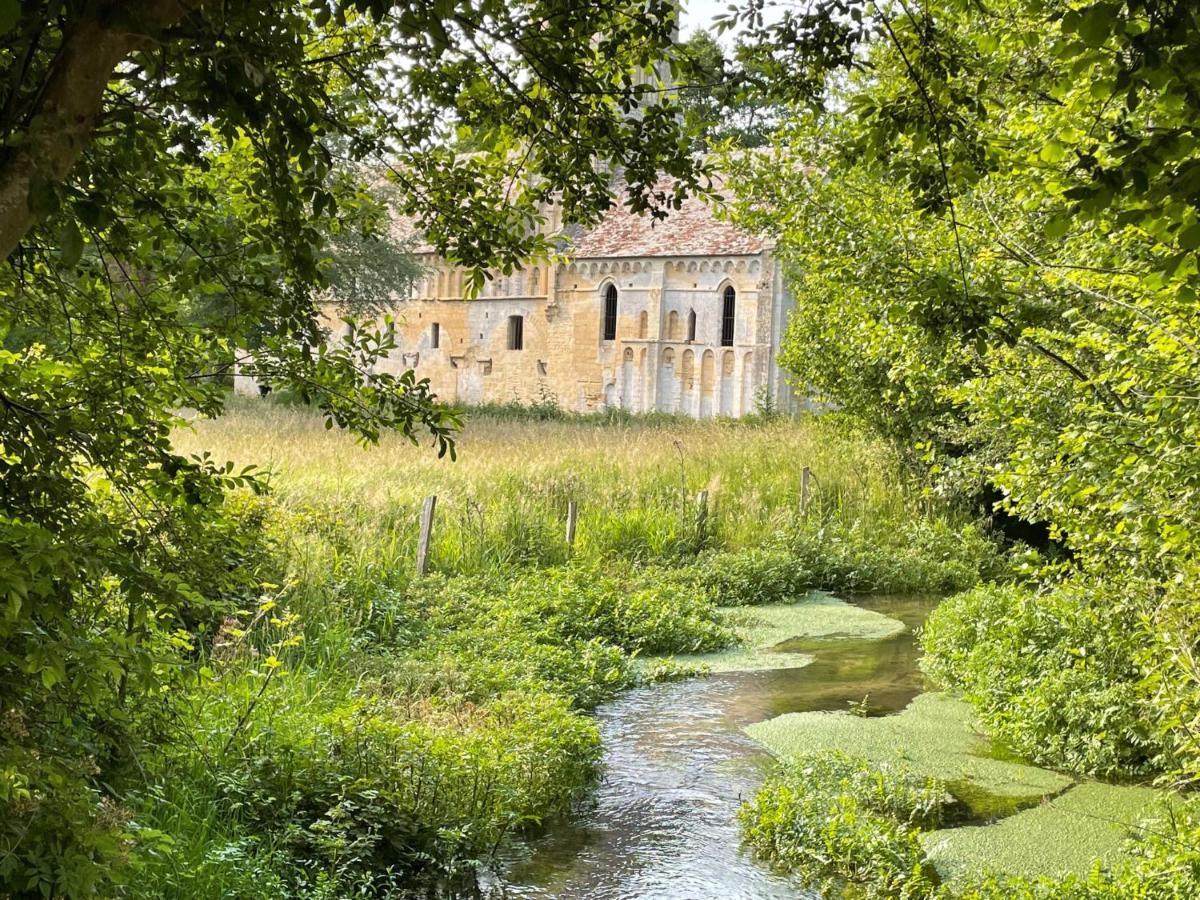 Chambres D'Hotes De L'Ancienne Auberge Thaon Exteriör bild