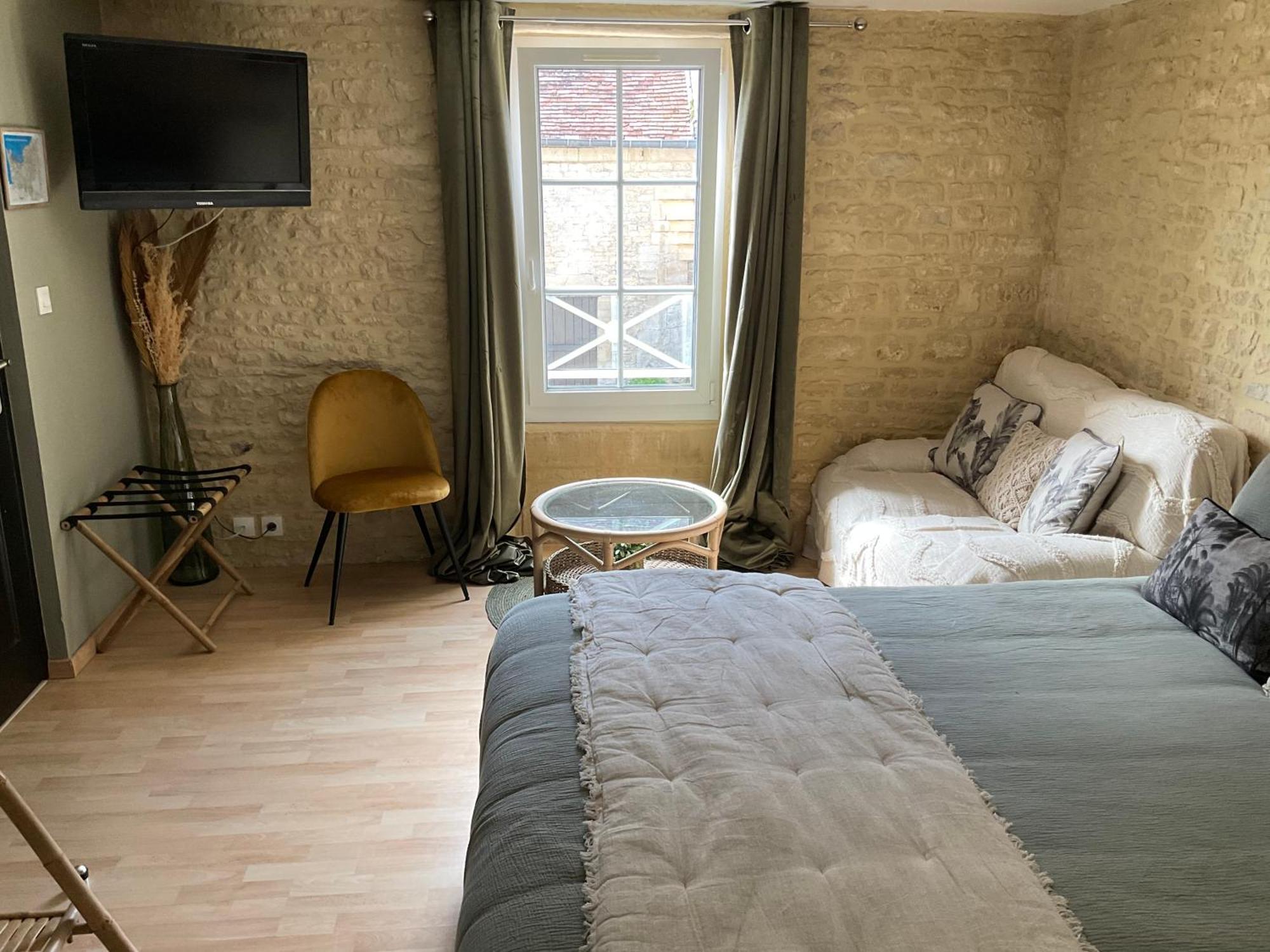 Chambres D'Hotes De L'Ancienne Auberge Thaon Exteriör bild